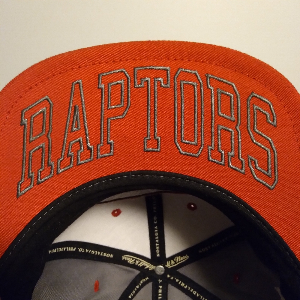 Toronto Raptors NBA Snapback Hat - Picture 2 of 9